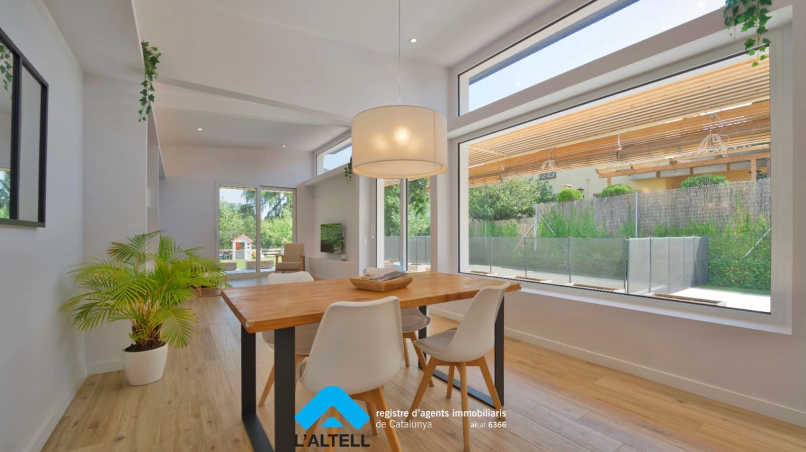 4 soveværelse Villa til salg i L'Ametlla del Valles med swimmingpool garage - € 770.000 (Ref: 9219053)