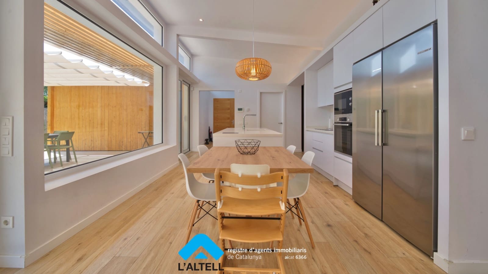 4 soveværelse Villa til salg i L'Ametlla del Valles med swimmingpool garage - € 770.000 (Ref: 9219053)