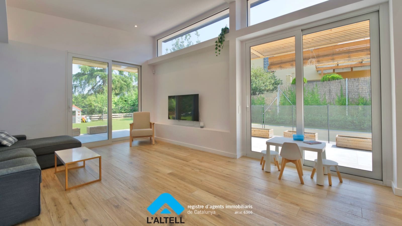 4 soveværelse Villa til salg i L'Ametlla del Valles med swimmingpool garage - € 770.000 (Ref: 9219053)