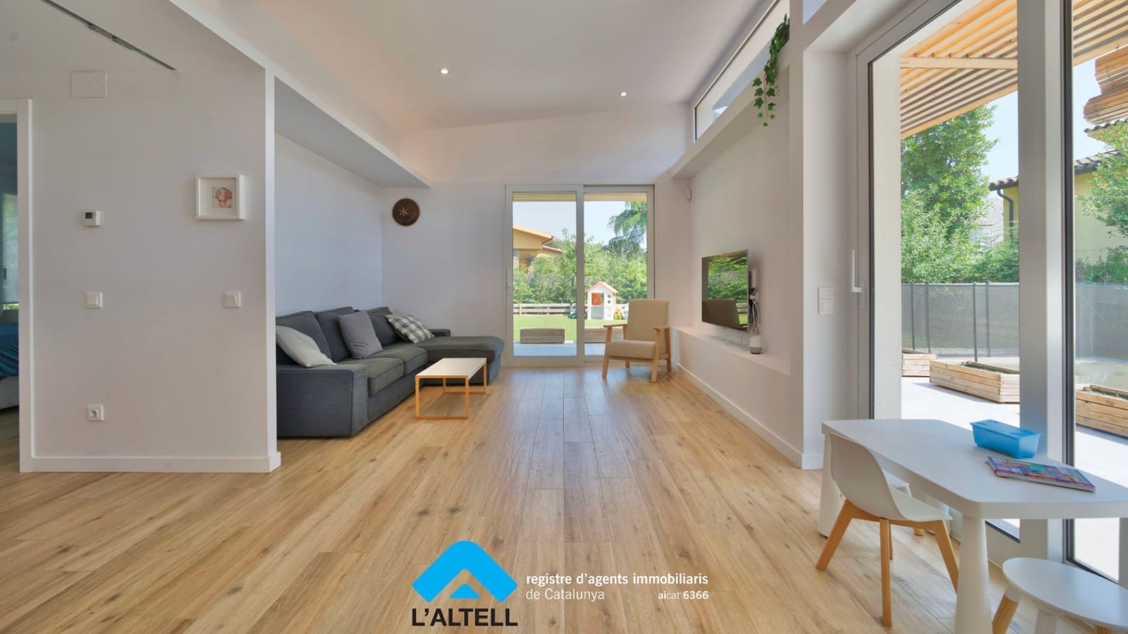 4 soveværelse Villa til salg i L'Ametlla del Valles med swimmingpool garage - € 770.000 (Ref: 9219053)