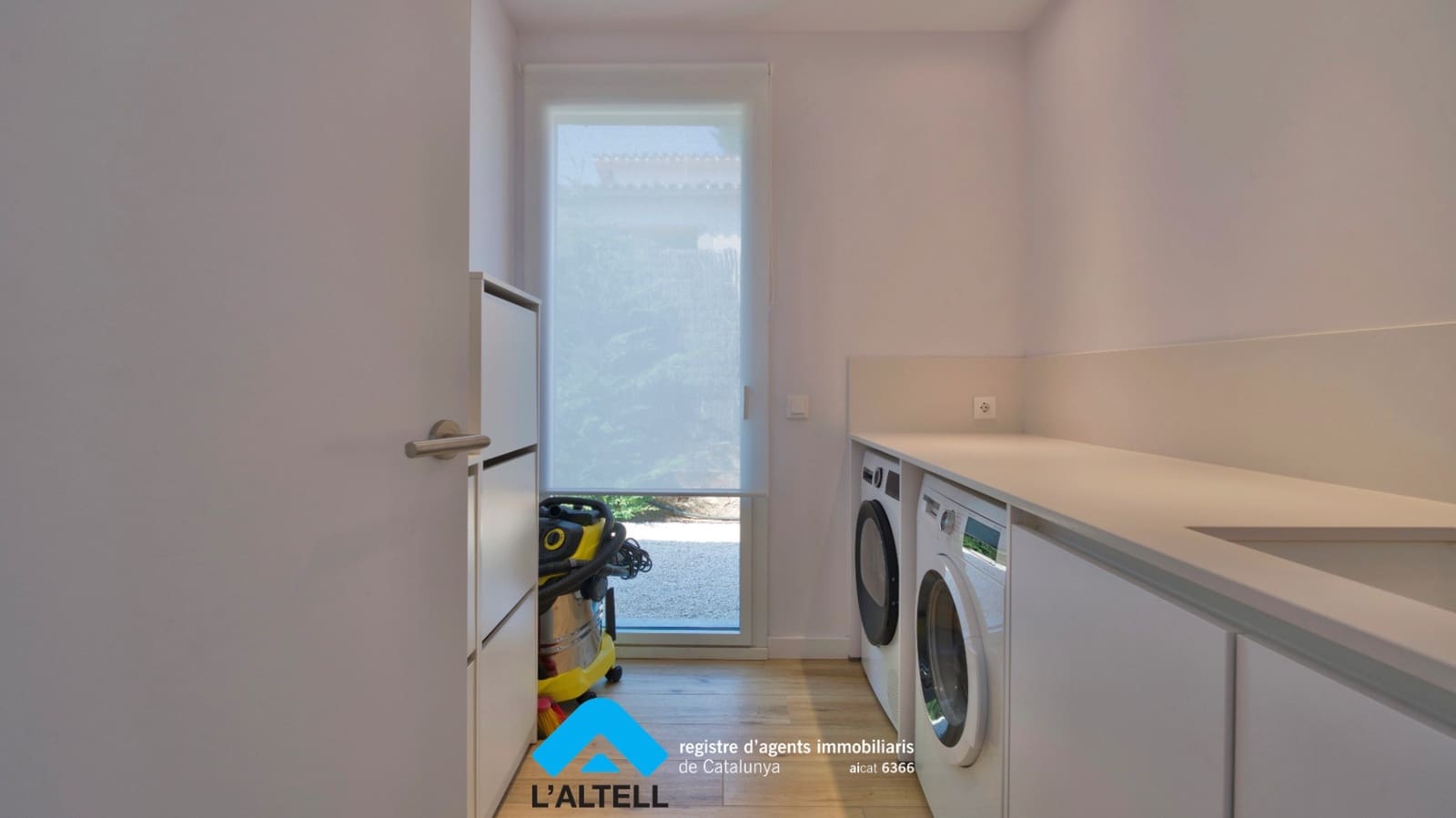 4 soveværelse Villa til salg i L'Ametlla del Valles med swimmingpool garage - € 770.000 (Ref: 9219053)