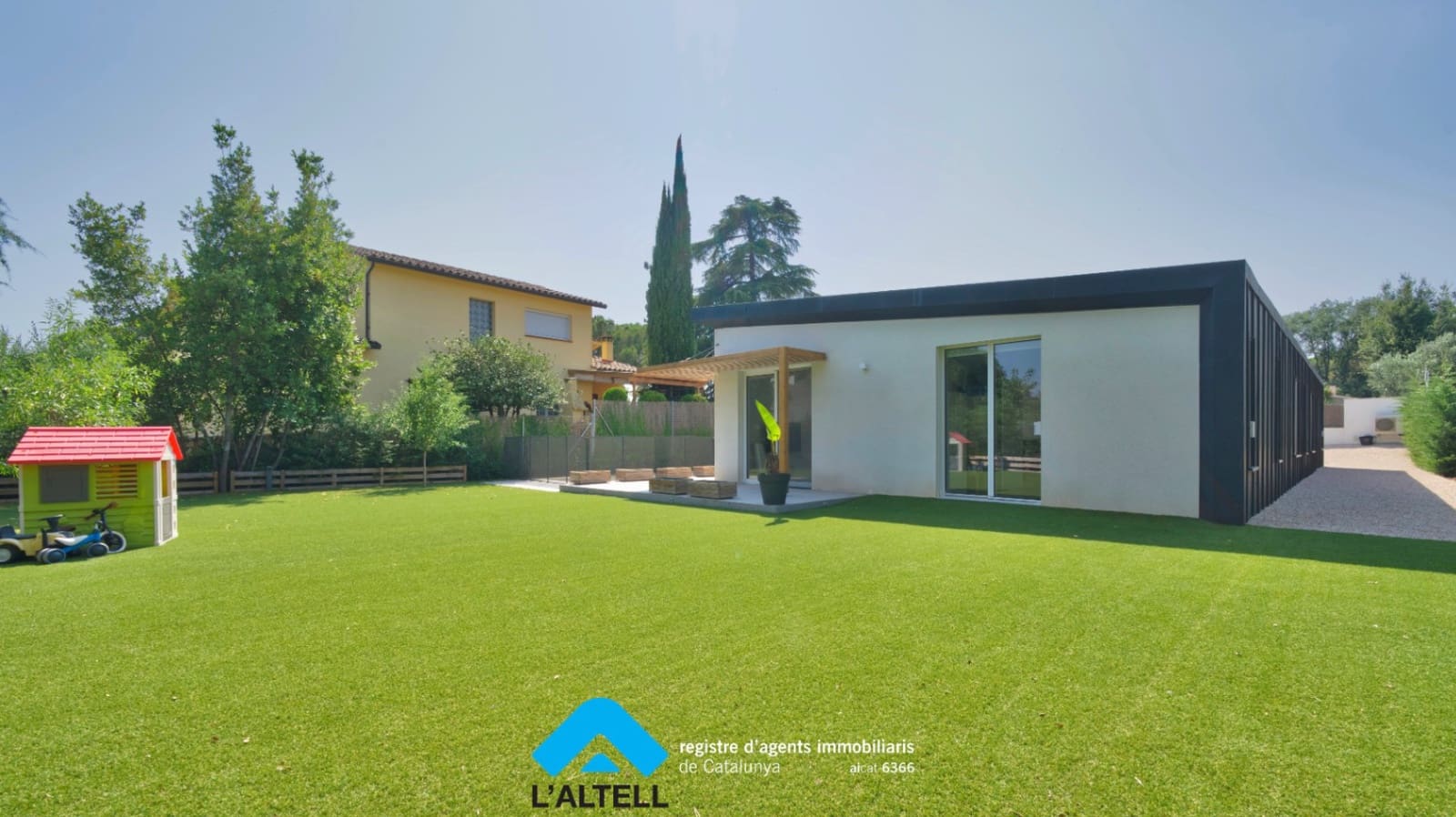 4 soveværelse Villa til salg i L'Ametlla del Valles med swimmingpool garage - € 770.000 (Ref: 9219053)