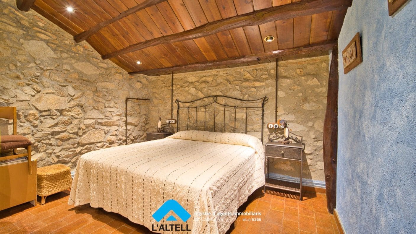 3 soveværelse Finca/Landehus til salg i L'Ametlla del Valles med swimmingpool garage - € 750.000 (Ref: 9219056)