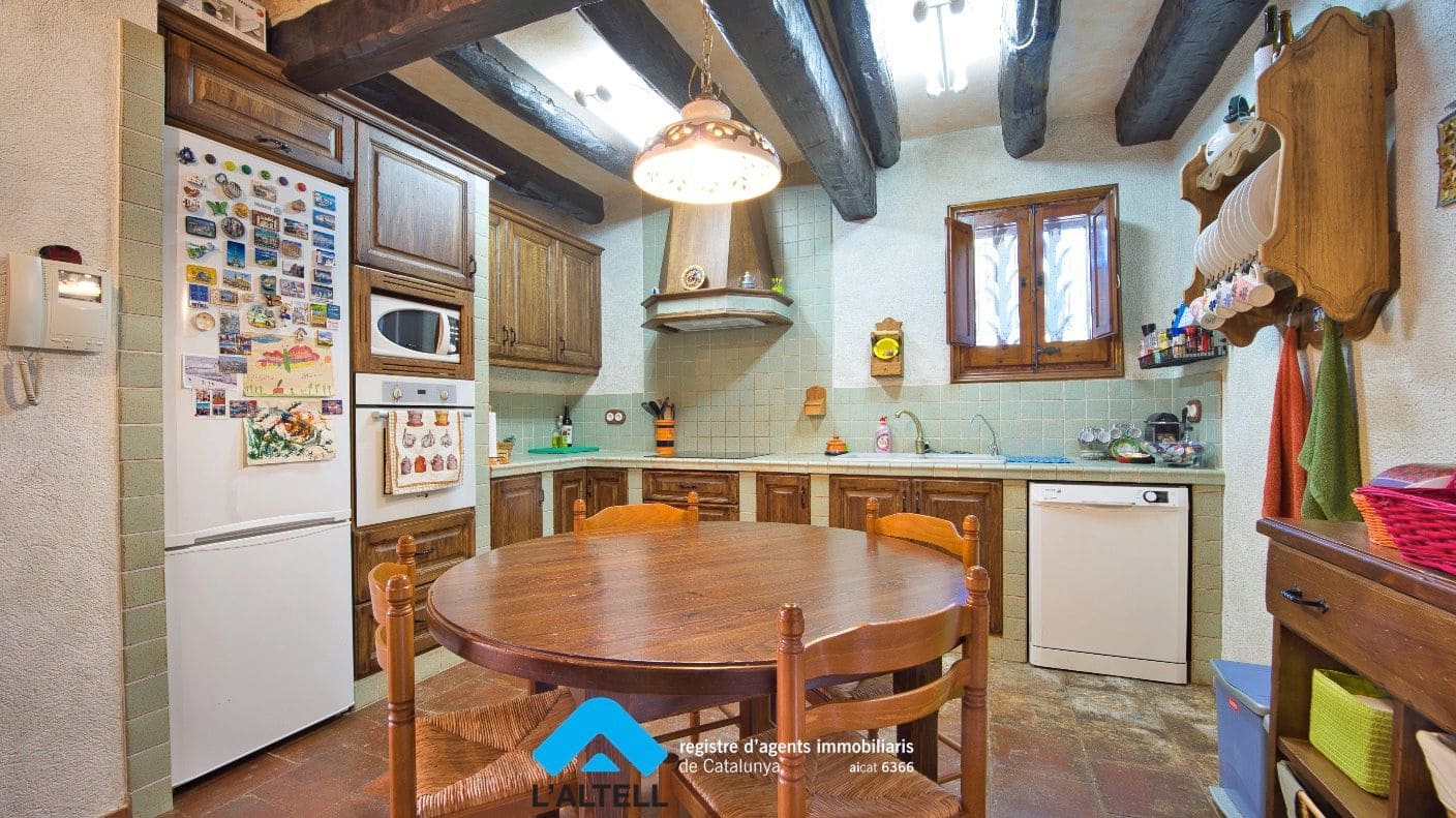 3 soveværelse Finca/Landehus til salg i L'Ametlla del Valles med swimmingpool garage - € 750.000 (Ref: 9219056)