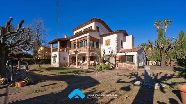 6 soveværelse Villa til salg i L'Ametlla del Vallès med garage - € 525.000 (Ref: 9219059)
