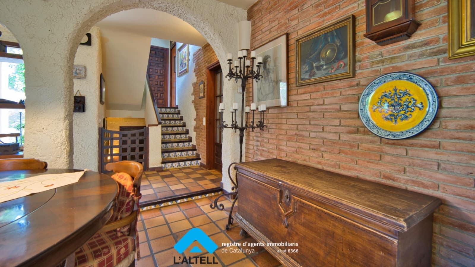 5 soveværelse Villa til salg i L'Ametlla del Valles med garage - € 665.000 (Ref: 9219061)