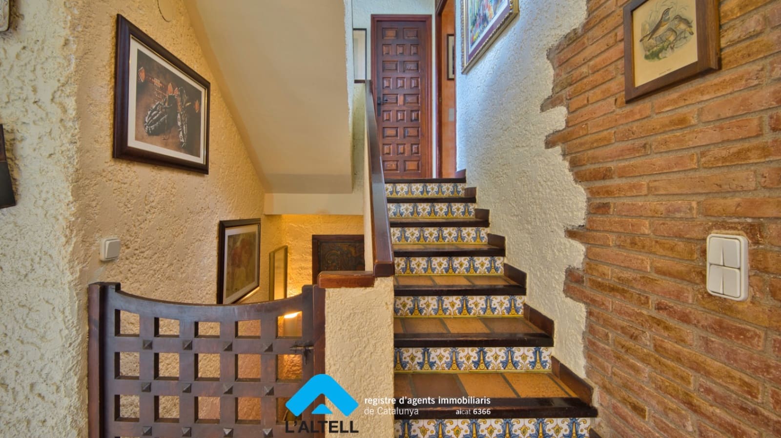 5 soveværelse Villa til salg i L'Ametlla del Valles med garage - € 665.000 (Ref: 9219061)