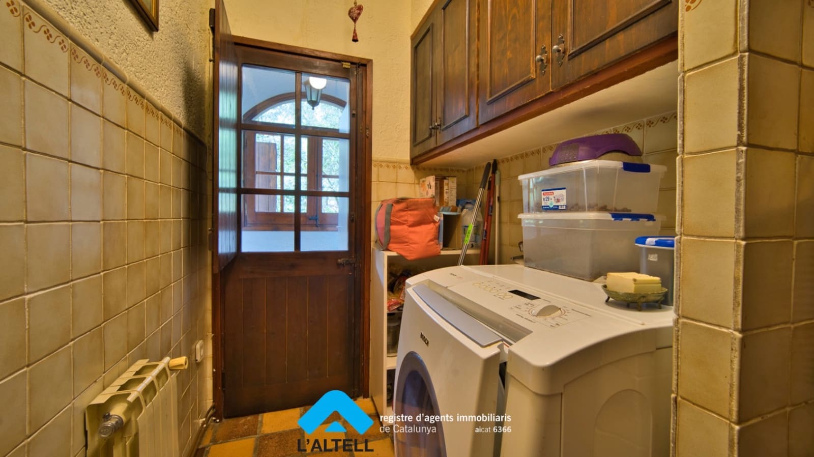 5 soveværelse Villa til salg i L'Ametlla del Valles med garage - € 665.000 (Ref: 9219061)