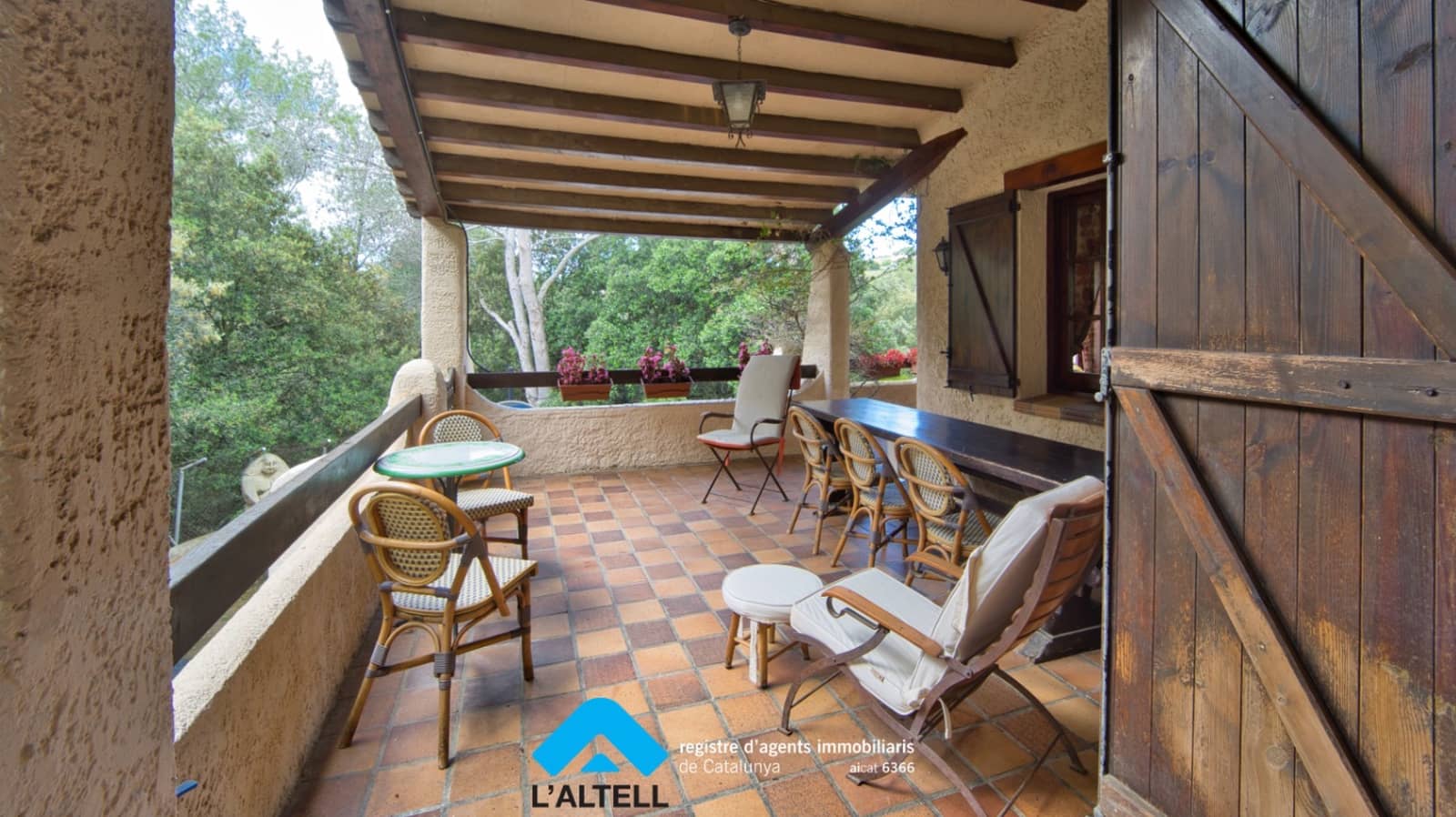 5 soveværelse Villa til salg i L'Ametlla del Valles med garage - € 665.000 (Ref: 9219061)