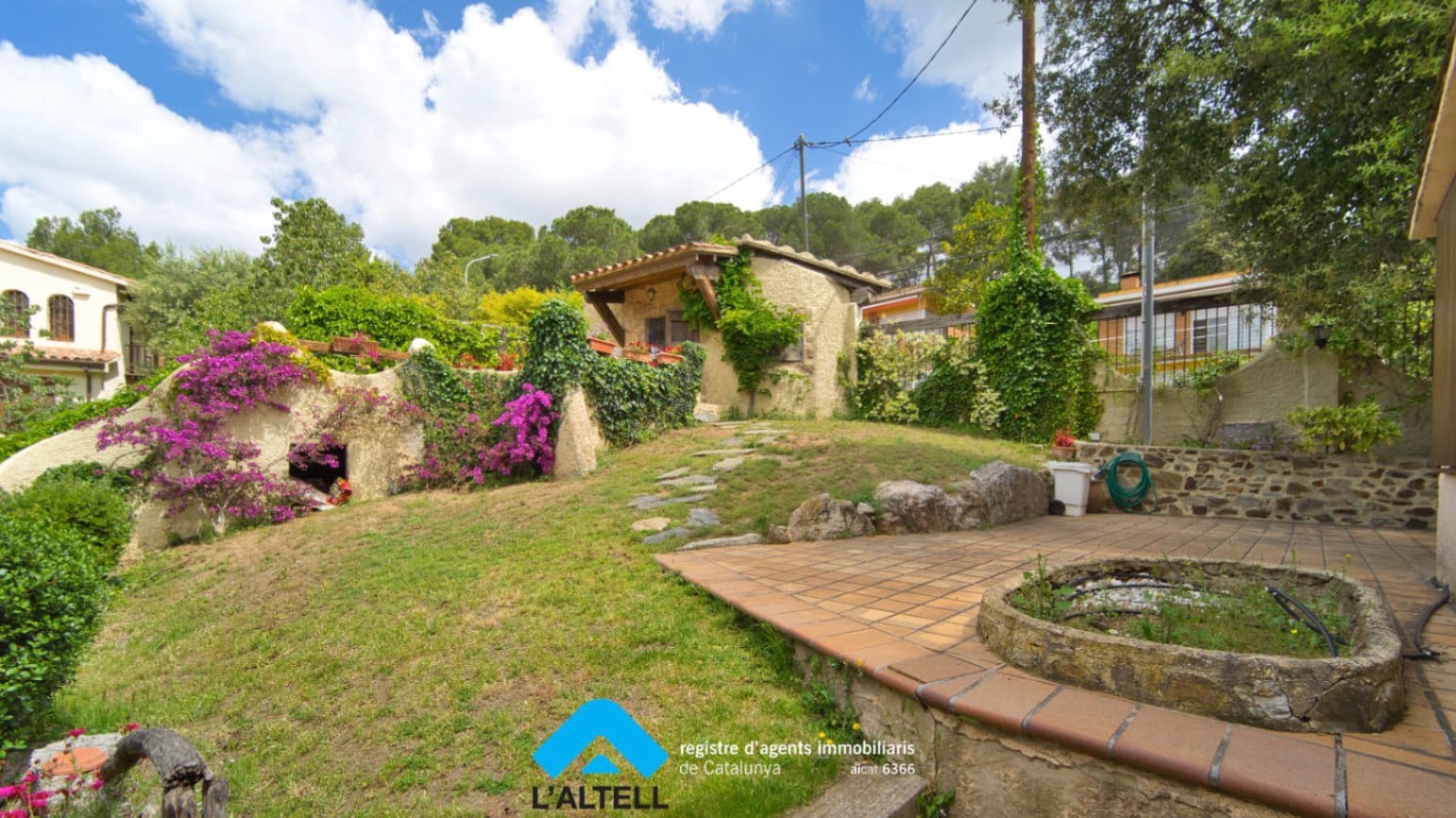 5 soveværelse Villa til salg i L'Ametlla del Valles med garage - € 665.000 (Ref: 9219061)