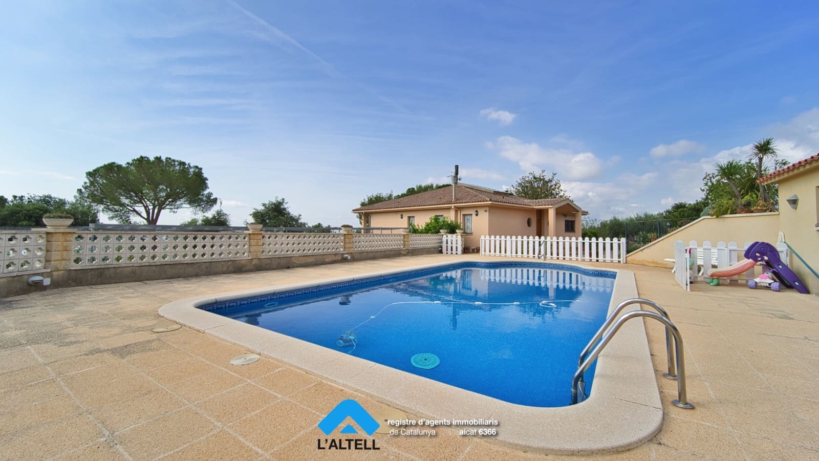 4 chambre Villa/Maison à vendre à L'Ametlla del Valles avec piscine garage - 595 000 € (Ref: 9219062)