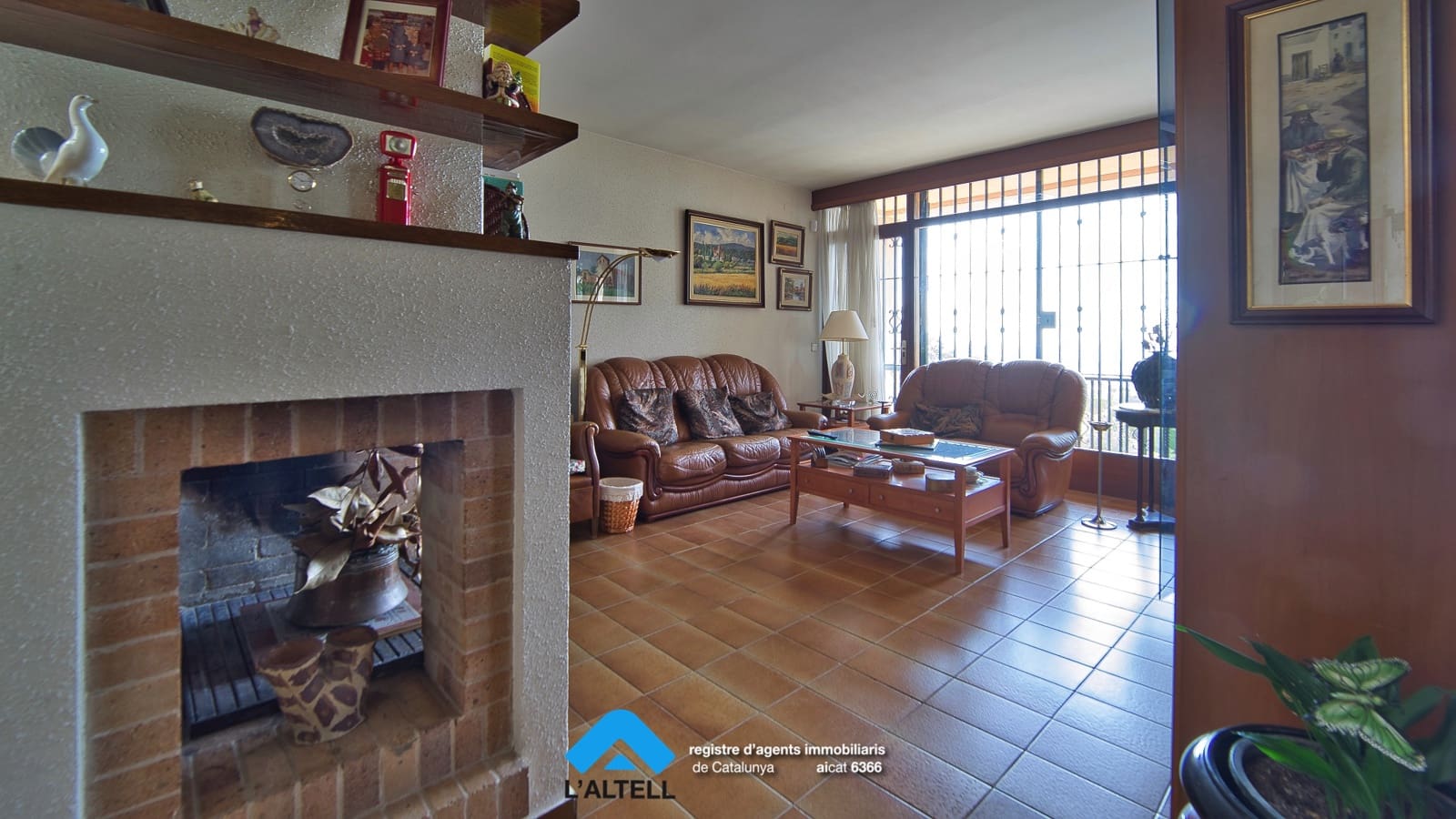 4 chambre Villa/Maison à vendre à L'Ametlla del Valles avec piscine garage - 595 000 € (Ref: 9219062)