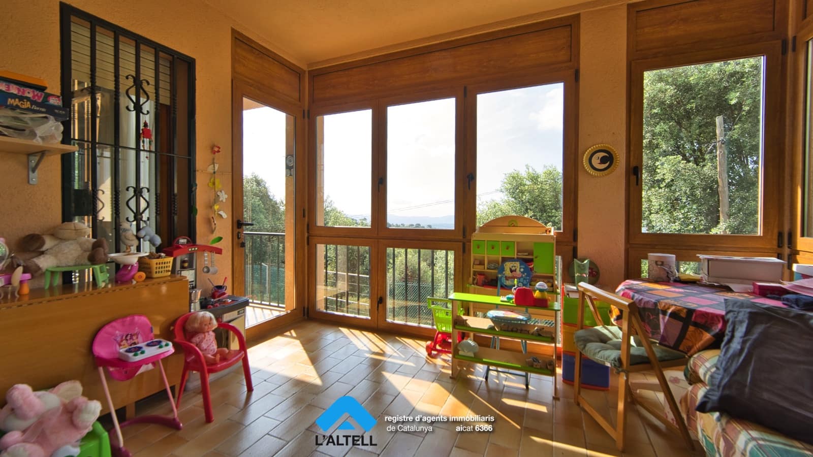 4 chambre Villa/Maison à vendre à L'Ametlla del Valles avec piscine garage - 595 000 € (Ref: 9219062)