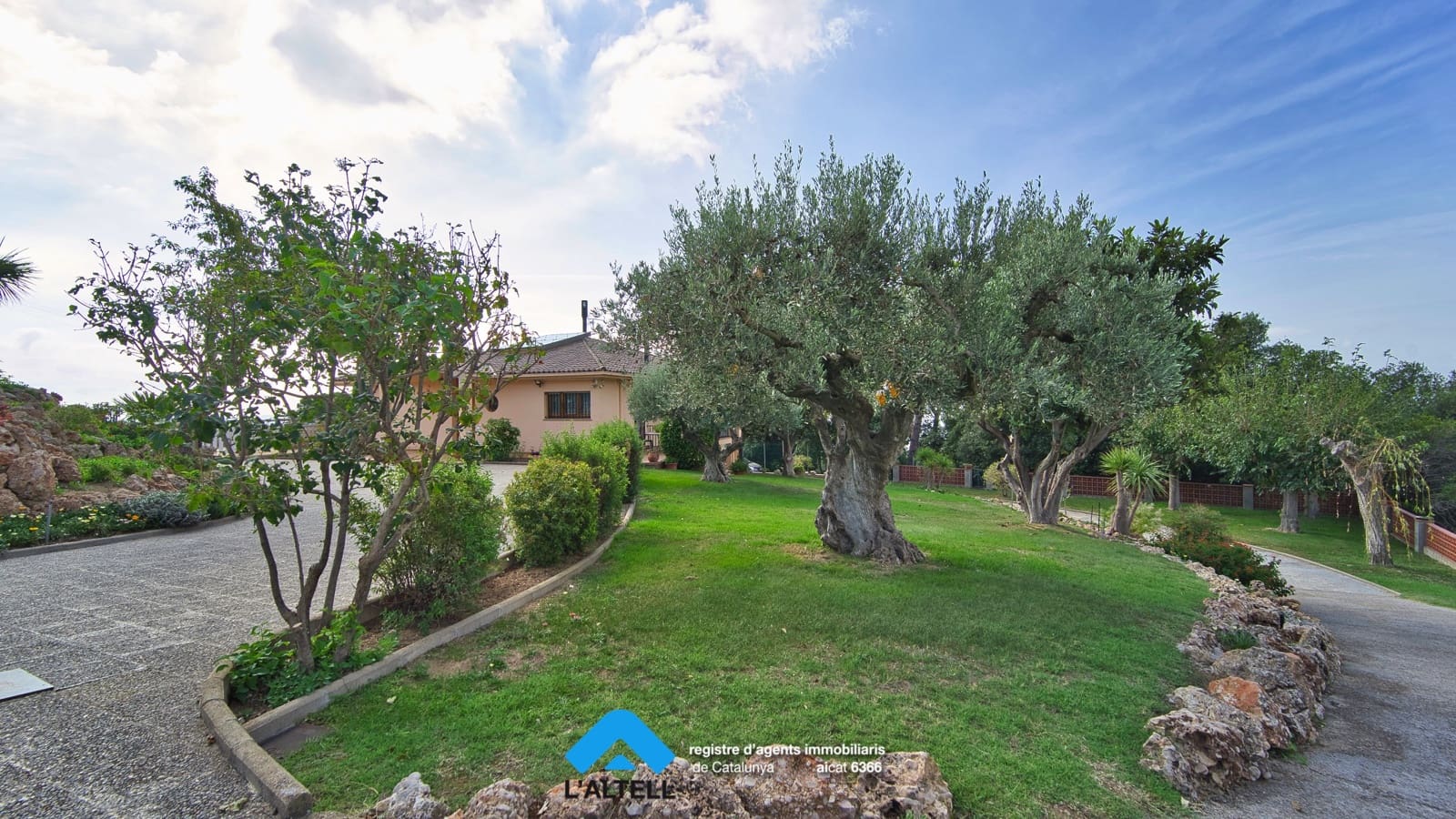 4 chambre Villa/Maison à vendre à L'Ametlla del Valles avec piscine garage - 595 000 € (Ref: 9219062)