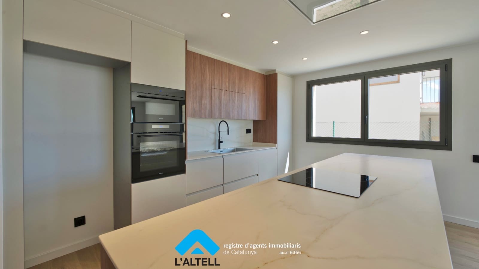 4 soveværelse Villa til salg i L'Ametlla del Valles med garage - € 580.000 (Ref: 9219063)