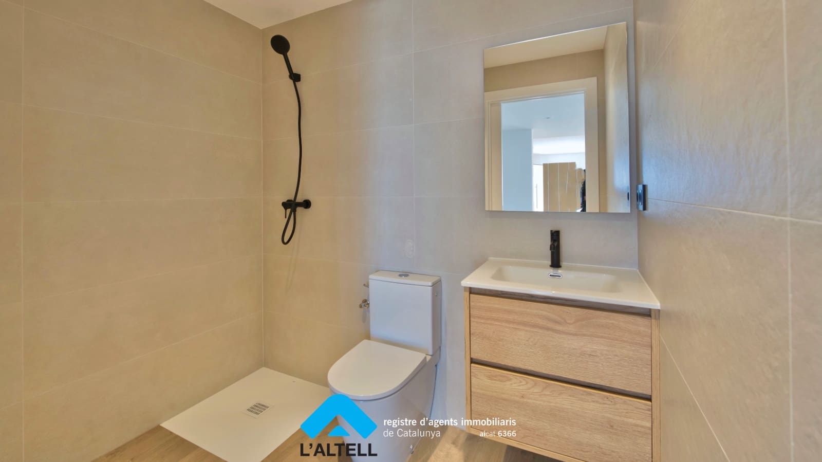 4 soveværelse Villa til salg i L'Ametlla del Valles med garage - € 580.000 (Ref: 9219063)