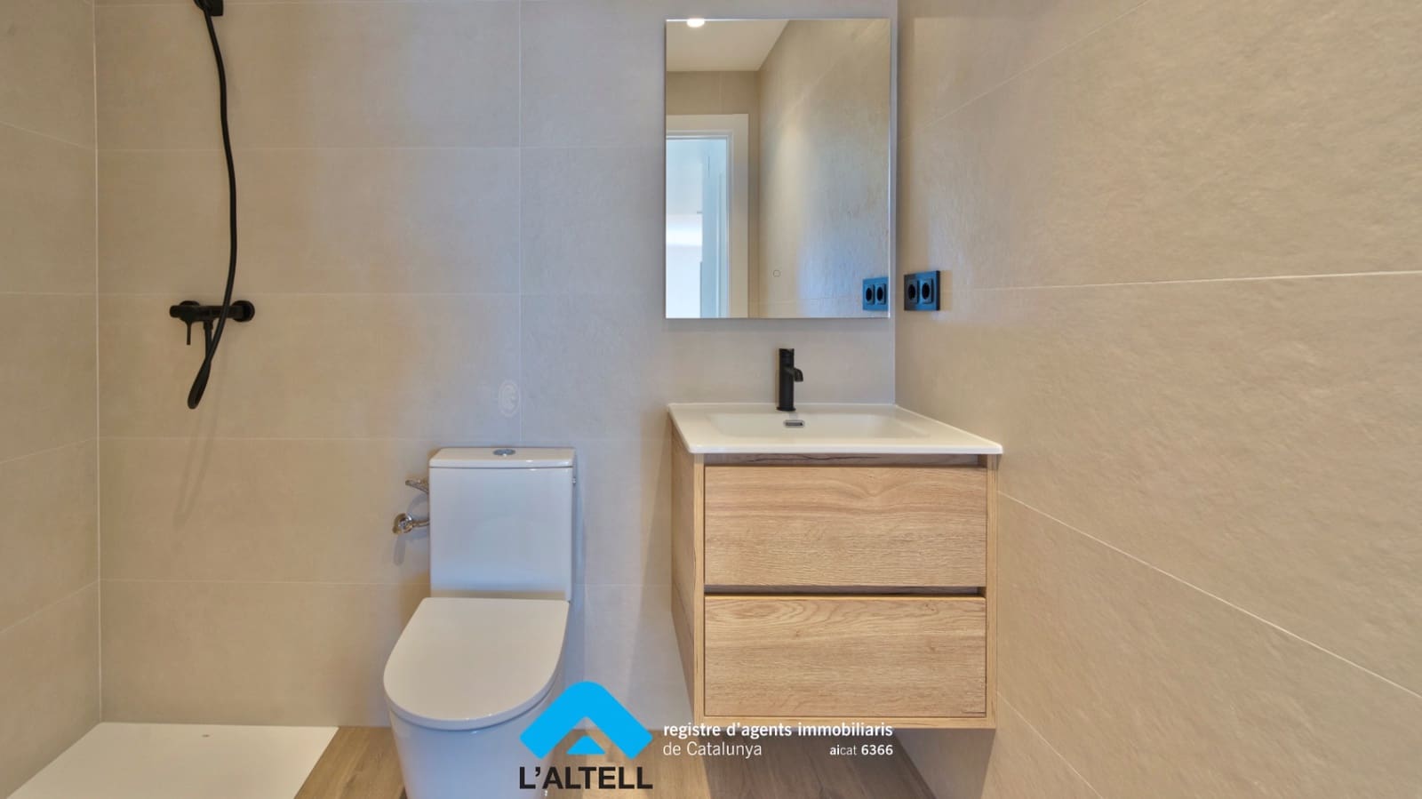 4 sovrum Hus till salu i L'Ametlla del Valles med garage - 560 000 € (Ref: 9219064)