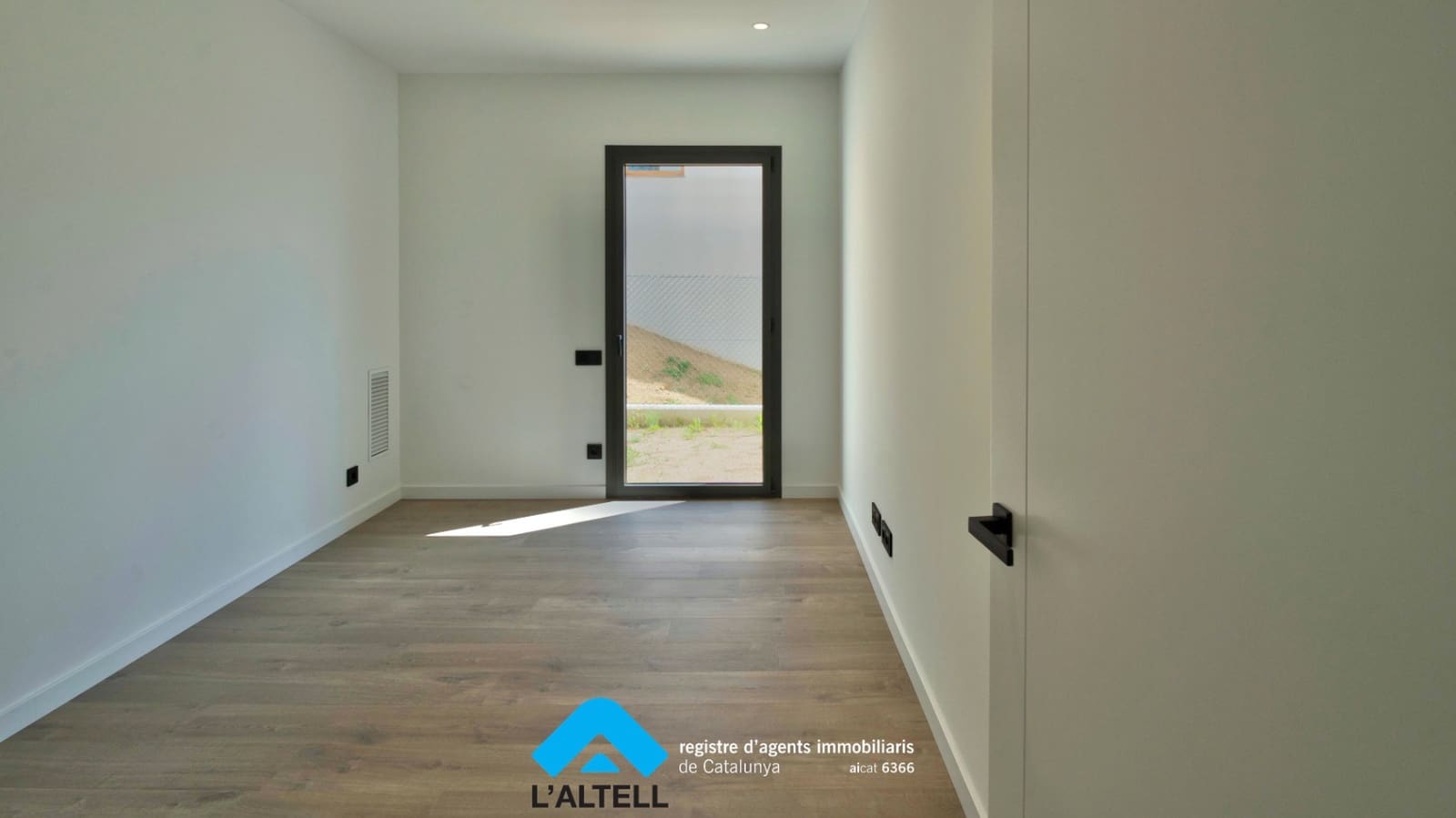 4 sovrum Hus till salu i L'Ametlla del Valles med garage - 560 000 € (Ref: 9219064)