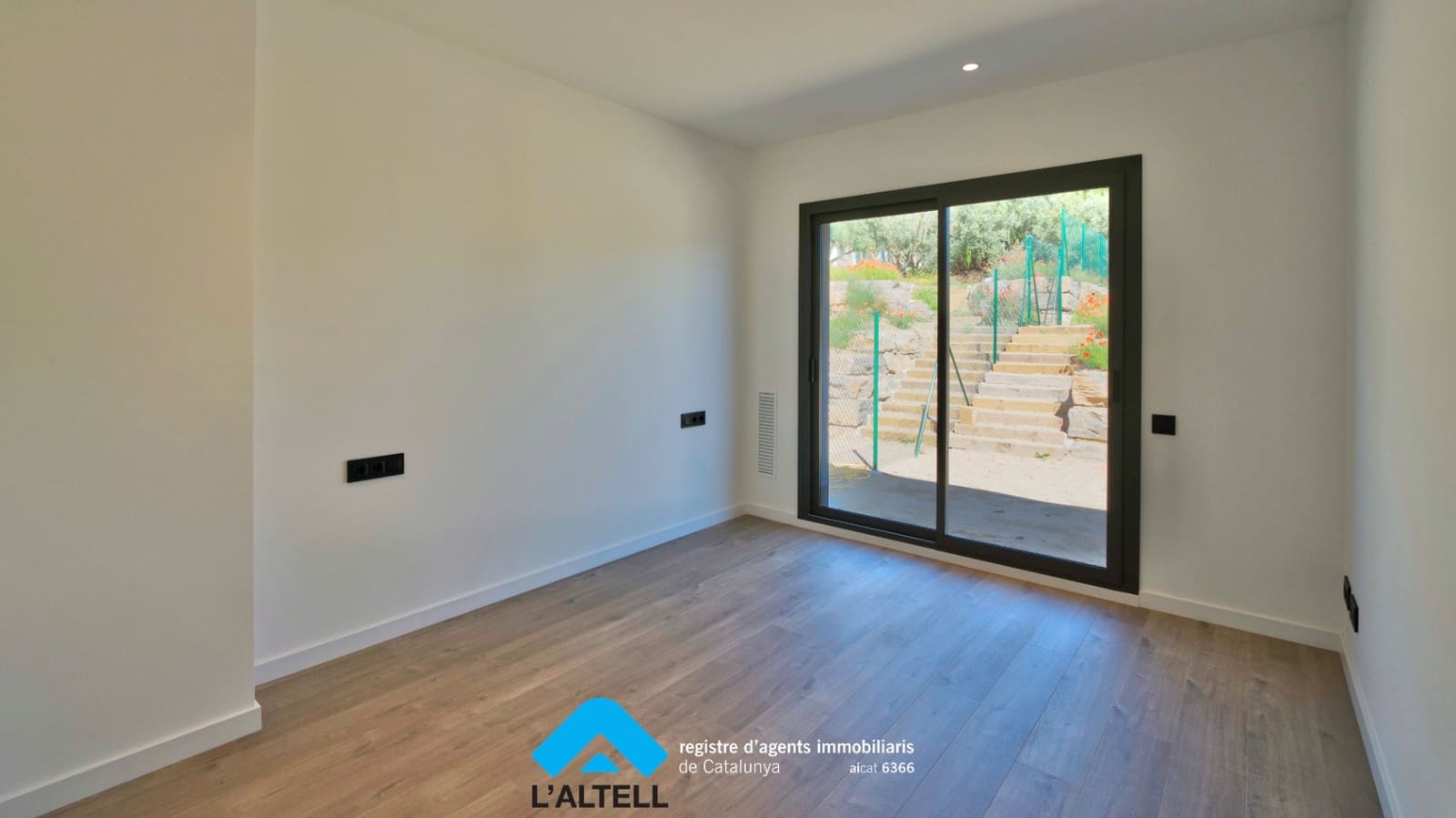 4 sovrum Hus till salu i L'Ametlla del Valles med garage - 560 000 € (Ref: 9219064)