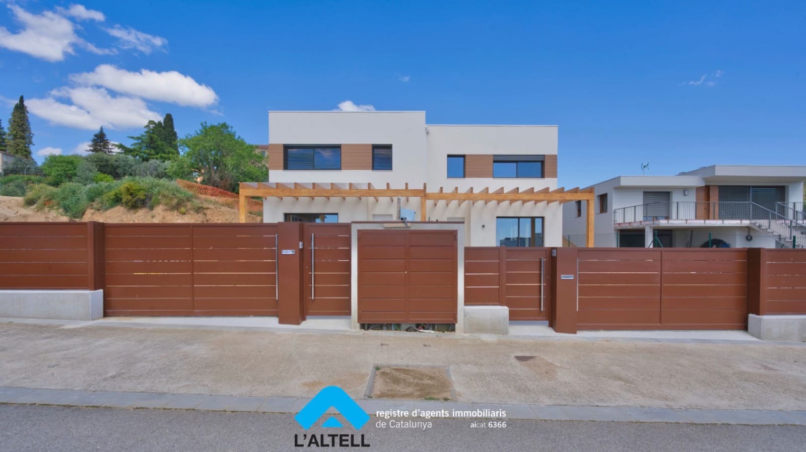 4 sovrum Hus till salu i L'Ametlla del Valles med garage - 560 000 € (Ref: 9219064)