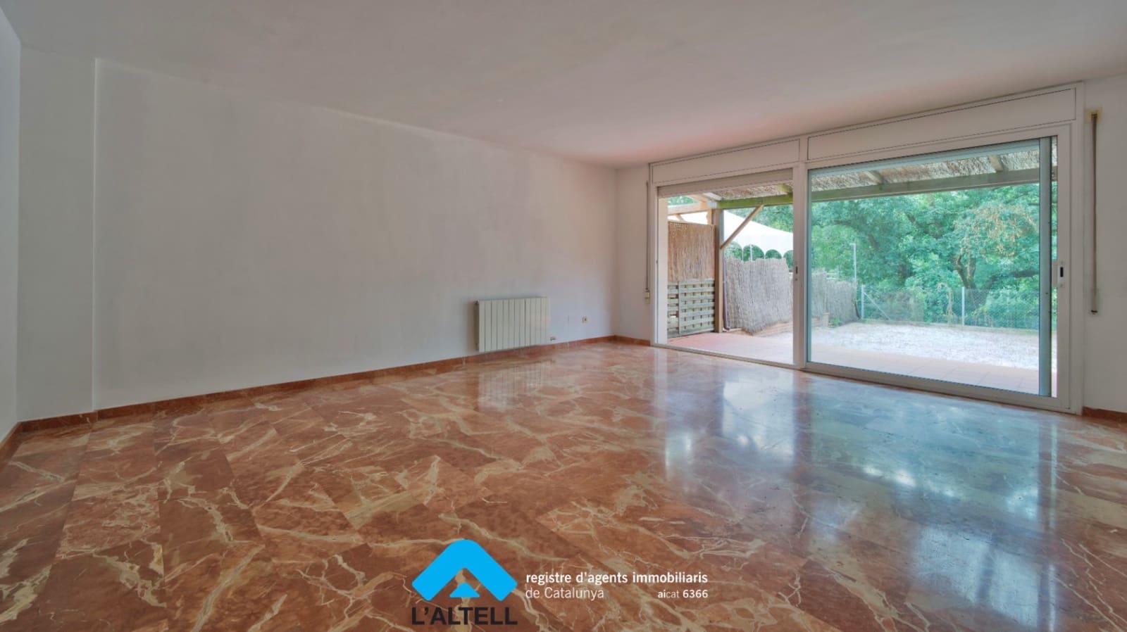 4 soveværelse Byhus til salg i L'Ametlla del Valles med garage - € 430.000 (Ref: 9219070)