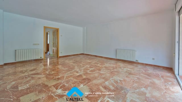 4 chambre Maison de Ville à vendre à L'Ametlla del Vallès avec garage - 430 000 € (Ref: 9219070)