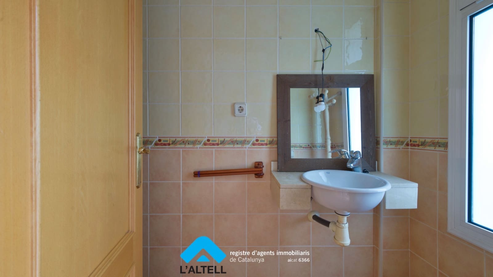 4 soveværelse Byhus til salg i L'Ametlla del Valles med garage - € 430.000 (Ref: 9219070)