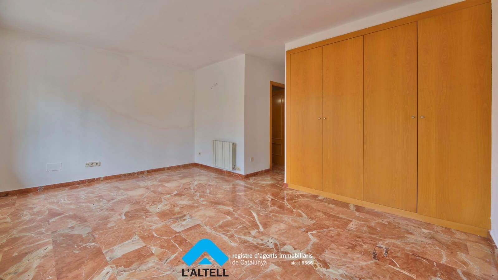 4 soveværelse Byhus til salg i L'Ametlla del Valles med garage - € 430.000 (Ref: 9219070)