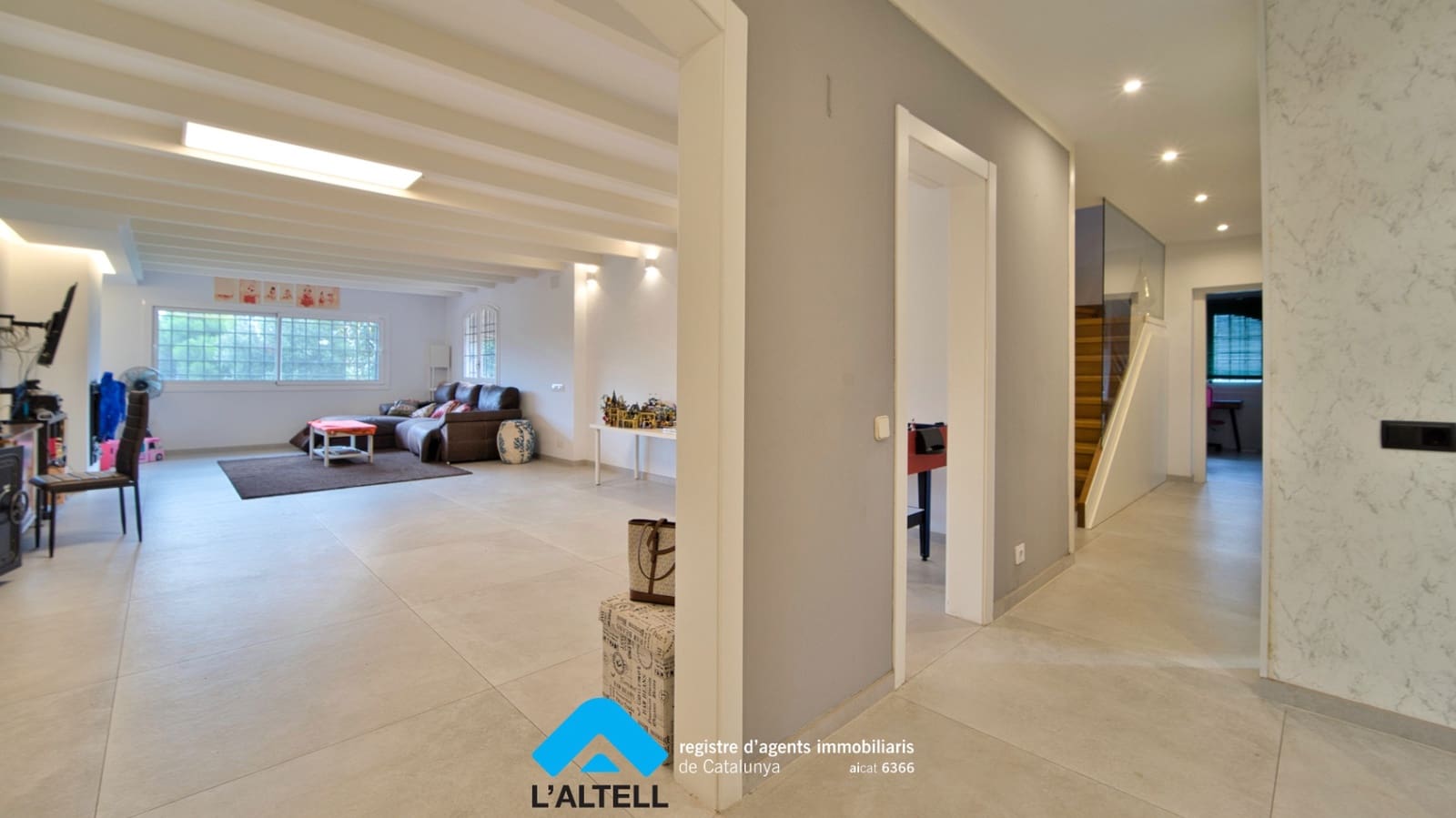 5 bedroom Villa for sale in La Garriga with garage - € 640,000 (Ref: 9254279)
