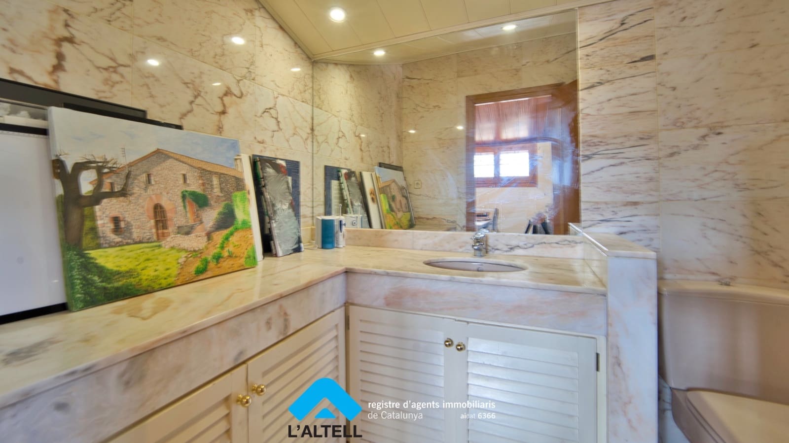 5 bedroom Villa for sale in La Garriga with garage - € 640,000 (Ref: 9254279)