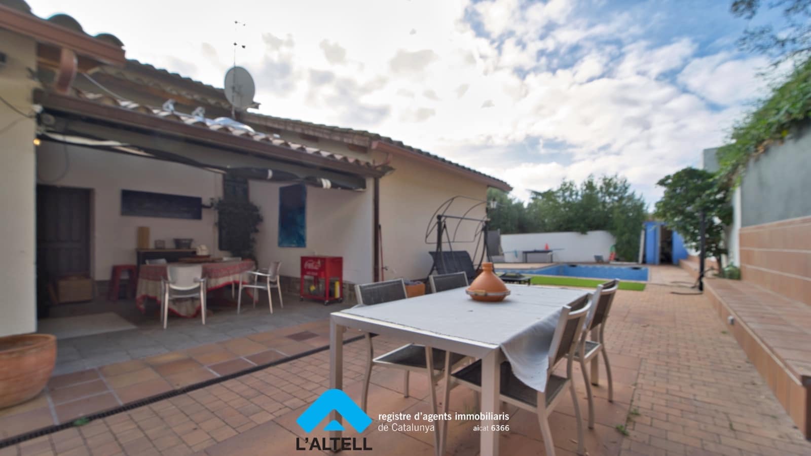 5 bedroom Villa for sale in La Garriga with garage - € 640,000 (Ref: 9254279)