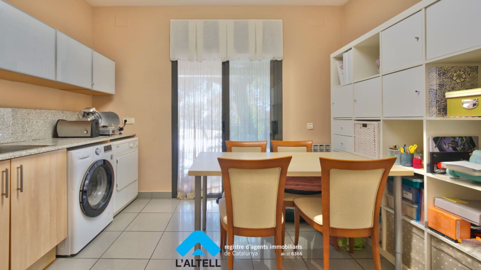 5 soveværelse Villa til salg i L'Ametlla del Valles med swimmingpool garage - € 850.000 (Ref: 9331040)