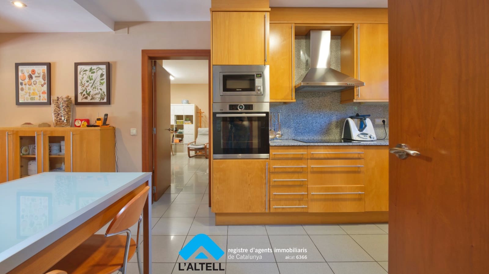 5 soveværelse Villa til salg i L'Ametlla del Valles med swimmingpool garage - € 850.000 (Ref: 9331040)