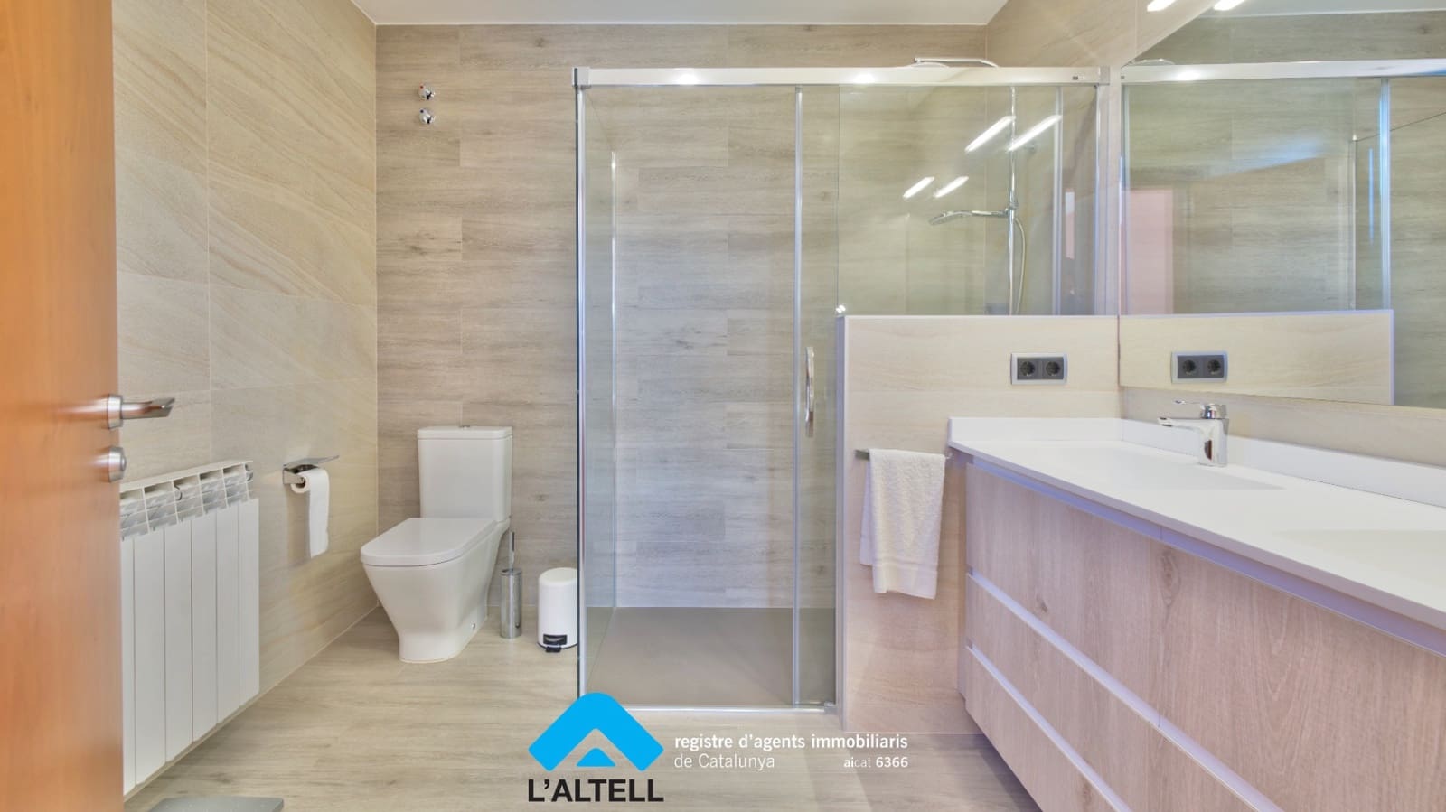 5 soveværelse Villa til salg i L'Ametlla del Valles med swimmingpool garage - € 850.000 (Ref: 9331040)