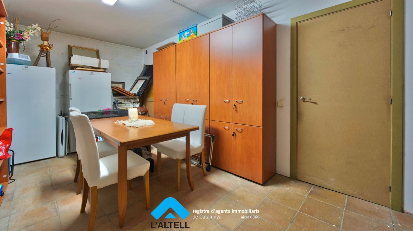 5 soveværelse Villa til salg i L'Ametlla del Valles med swimmingpool garage - € 850.000 (Ref: 9331040)