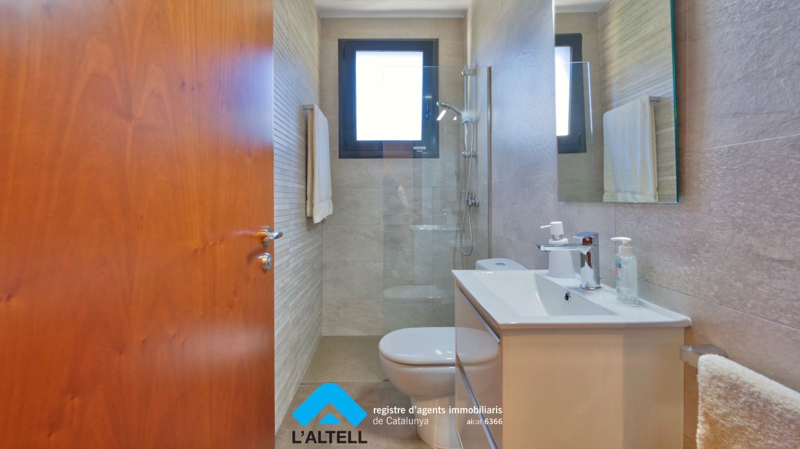 5 soveværelse Villa til salg i L'Ametlla del Valles med swimmingpool garage - € 850.000 (Ref: 9331040)