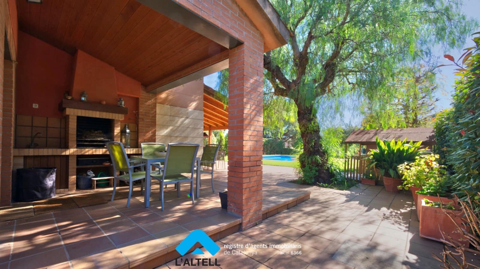 5 soveværelse Villa til salg i L'Ametlla del Valles med swimmingpool garage - € 850.000 (Ref: 9331040)