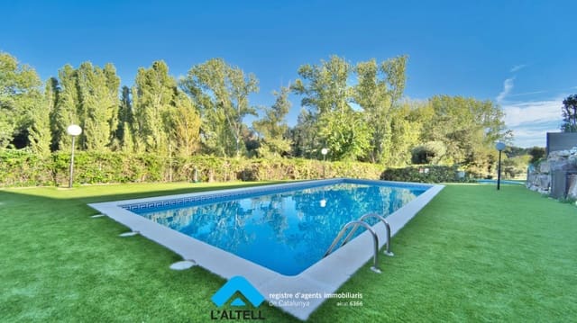 Adosado de 4 habitaciones en L'Ametlla del Vallès en venta con piscina garaje - 430.000 € (Ref: 9331318)