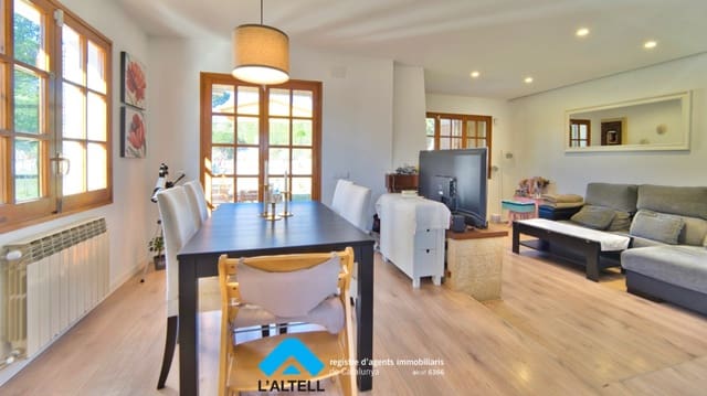 4 bedroom Villa for sale in L'Ametlla del Vallès with pool garage - € 545,000 (Ref: 9368948)