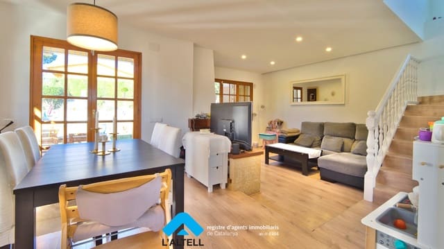 4 bedroom Villa for sale in L'Ametlla del Vallès with pool garage - € 545,000 (Ref: 9368948)
