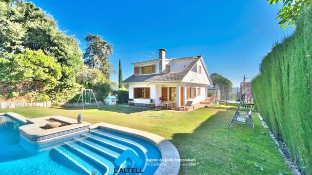 4 bedroom Villa for sale in L'Ametlla del Vallès with pool garage - € 545,000 (Ref: 9368948)