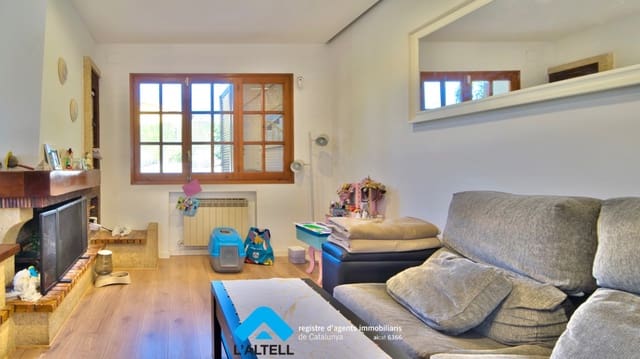 4 bedroom Villa for sale in L'Ametlla del Vallès with pool garage - € 545,000 (Ref: 9368948)