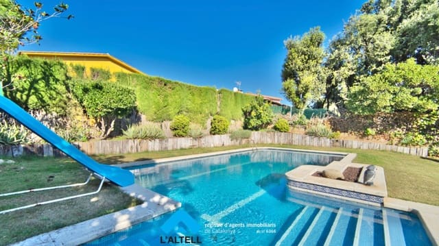 4 bedroom Villa for sale in L'Ametlla del Vallès with pool garage - € 545,000 (Ref: 9368948)