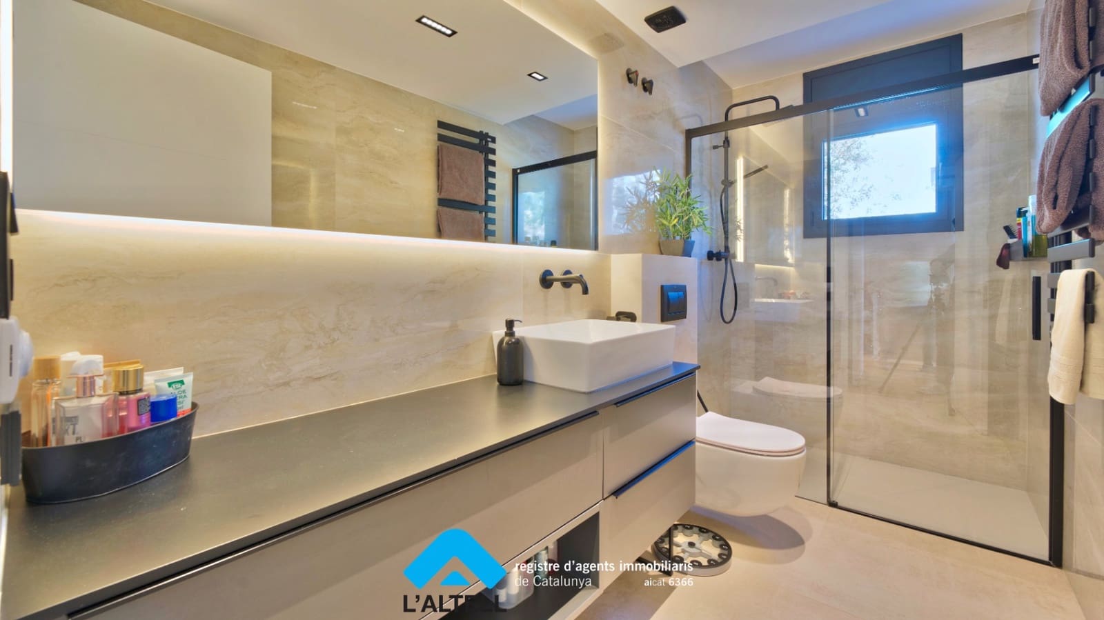 6 chambre Villa/Maison Mitoyenne à vendre à L'Ametlla del Valles avec garage - 595 000 € (Ref: 9421693)