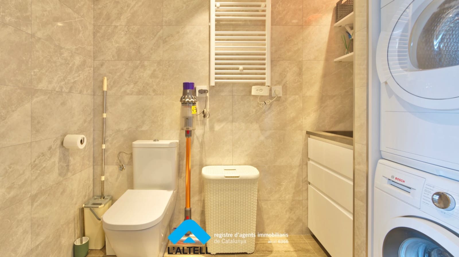 6 chambre Villa/Maison Mitoyenne à vendre à L'Ametlla del Valles avec garage - 595 000 € (Ref: 9421693)