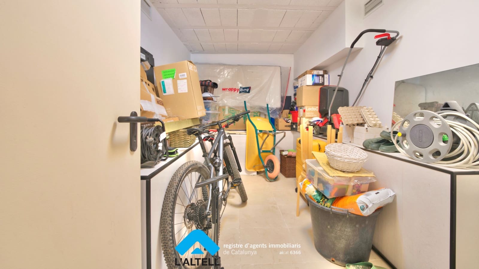 6 chambre Villa/Maison Mitoyenne à vendre à L'Ametlla del Valles avec garage - 595 000 € (Ref: 9421693)