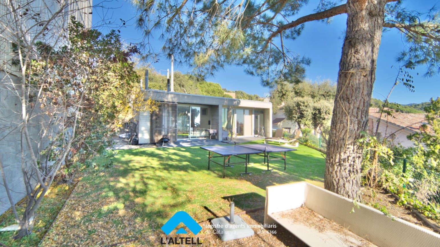 3 sypialnia Bungalow na sprzedaż w L'Ametlla del Valles z garażem - 398 500 € (Ref: 9443658)