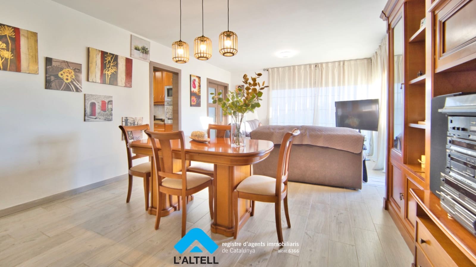 4 soverom Villa til salgs i L'Ametlla del Valles med svømmebasseng garasje - € 448 000 (Ref: 9443659)