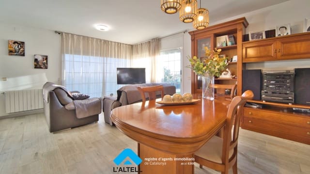 4 soverom Villa til salgs i L'Ametlla del Vallès med svømmebasseng garasje - € 448 000 (Ref: 9443659)