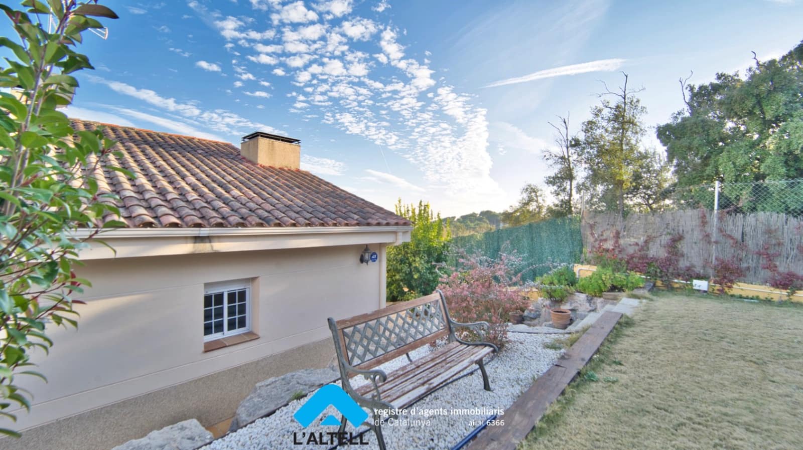 4 soverom Villa til salgs i L'Ametlla del Valles med svømmebasseng garasje - € 448 000 (Ref: 9443659)